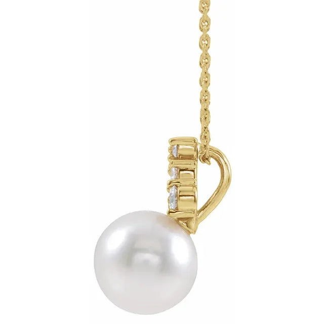 10mm Cultured Pearl & 0.25ctw Diamond Cluster Necklace in 14k Gold