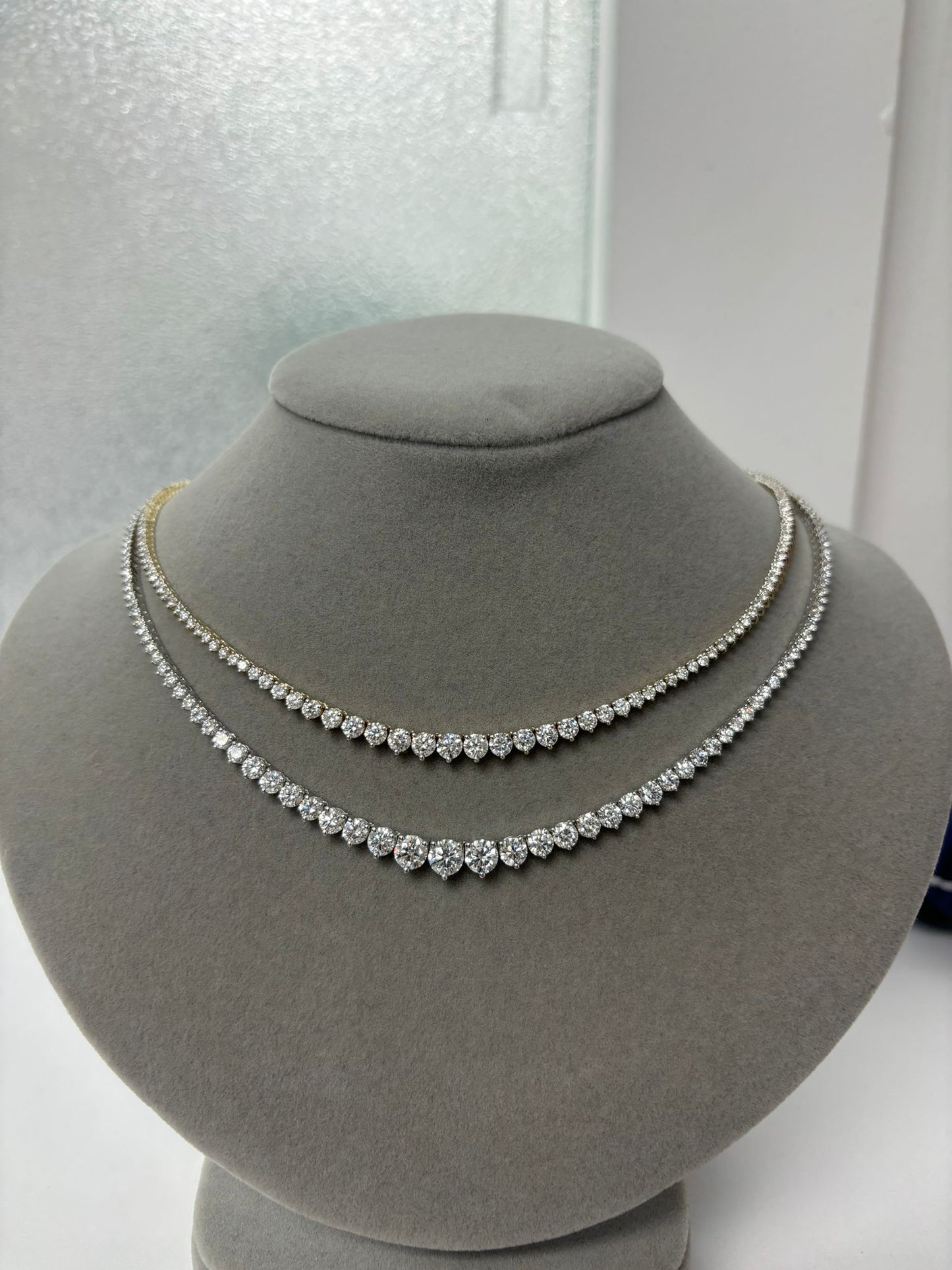 10.00ct Lab Grown Diamond Graduated Necklace in 14k Gold