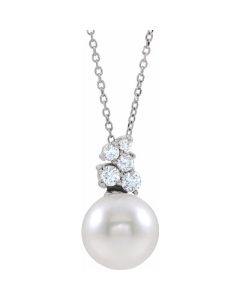 10mm Fresh Water Pearl &amp; 0.25ct Diamond Scatter Necklace-White